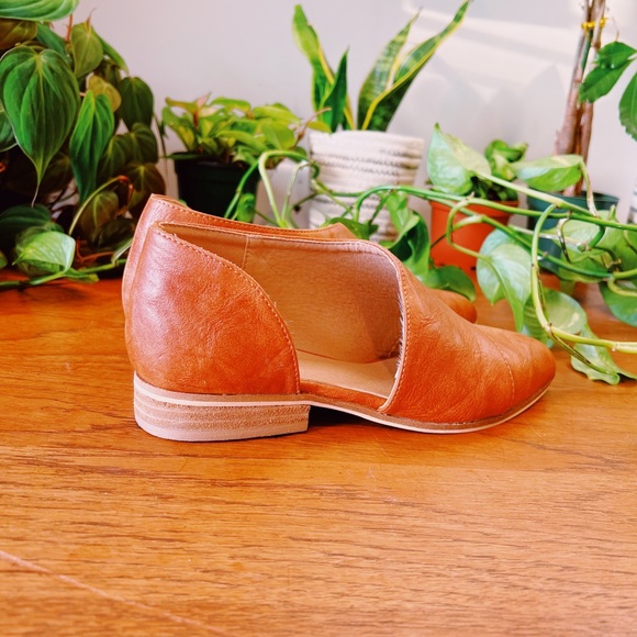 Catherine Malandrino Flats - Picture 1 of 4